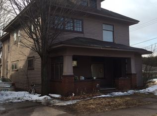 223 W Barnum St, Ishpeming, MI 49849