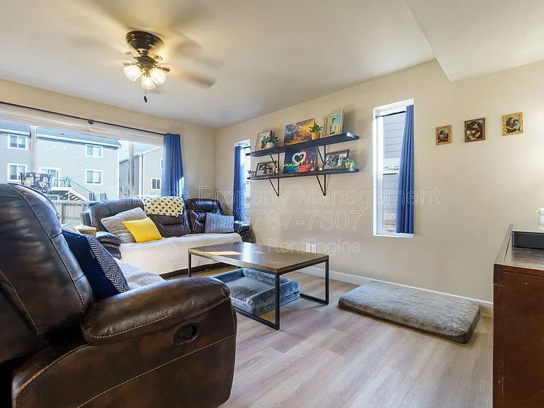 10477 Luneth Dr — Photo 11