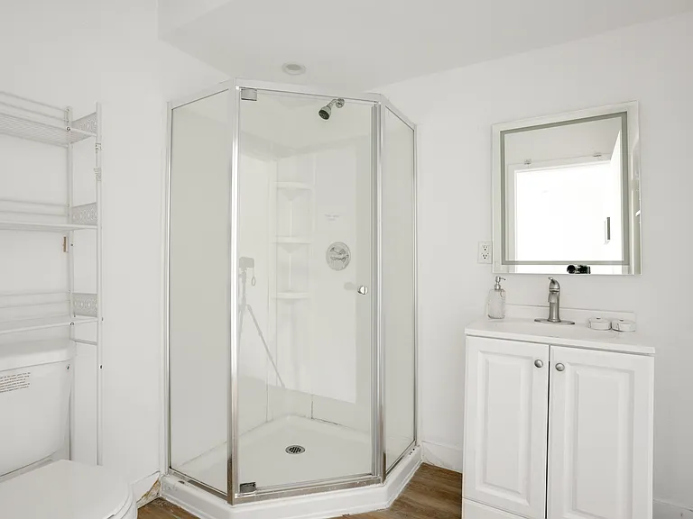 1651 W 37th Pl — Photo 21