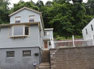 924 Rothpletz St, Pittsburgh, PA 15212