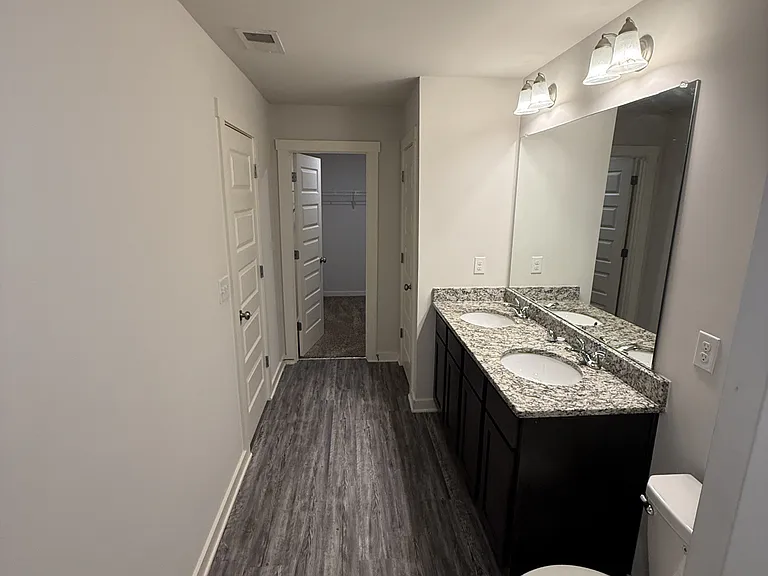 680 The Heights Ln — Photo 5