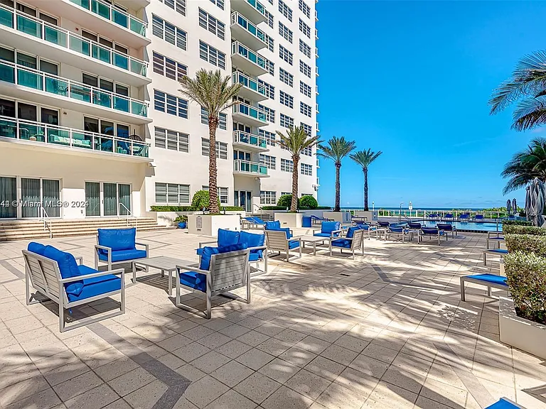 6917 Collins Ave #809 — Photo 33