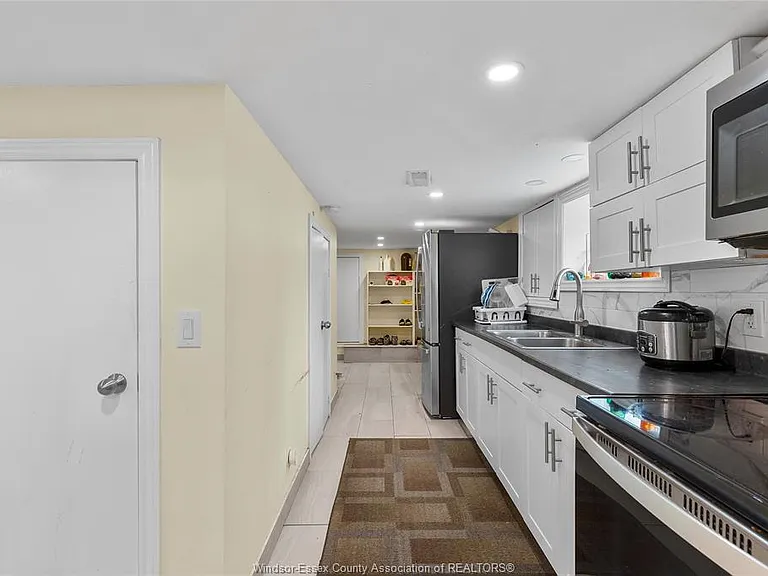 609 Saint Joseph St #3 — Photo 34