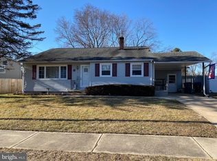 2 Roberts Rd, Newark, DE 19713