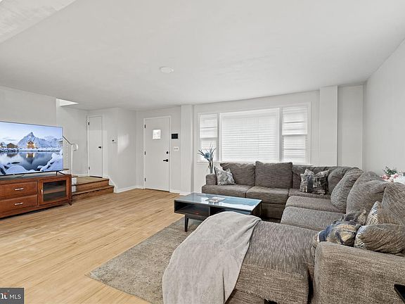 4th image of 2503 48th St