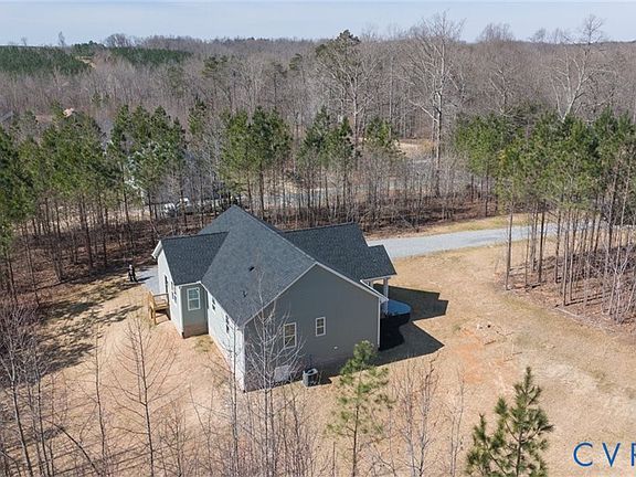 3rd image of 1191 Lewiston Plank Rd
