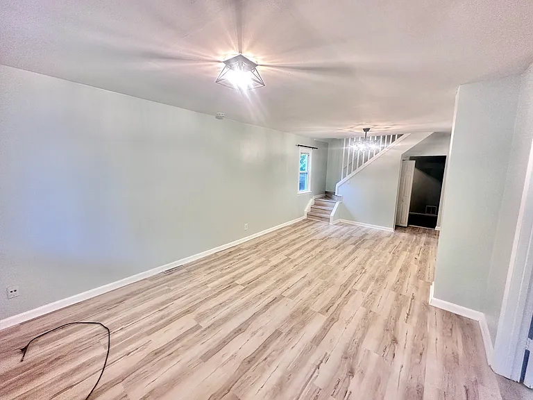Couwlier Ave — Photo 48