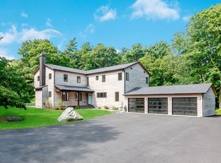 30 Pleasant St, Marion, MA 02738