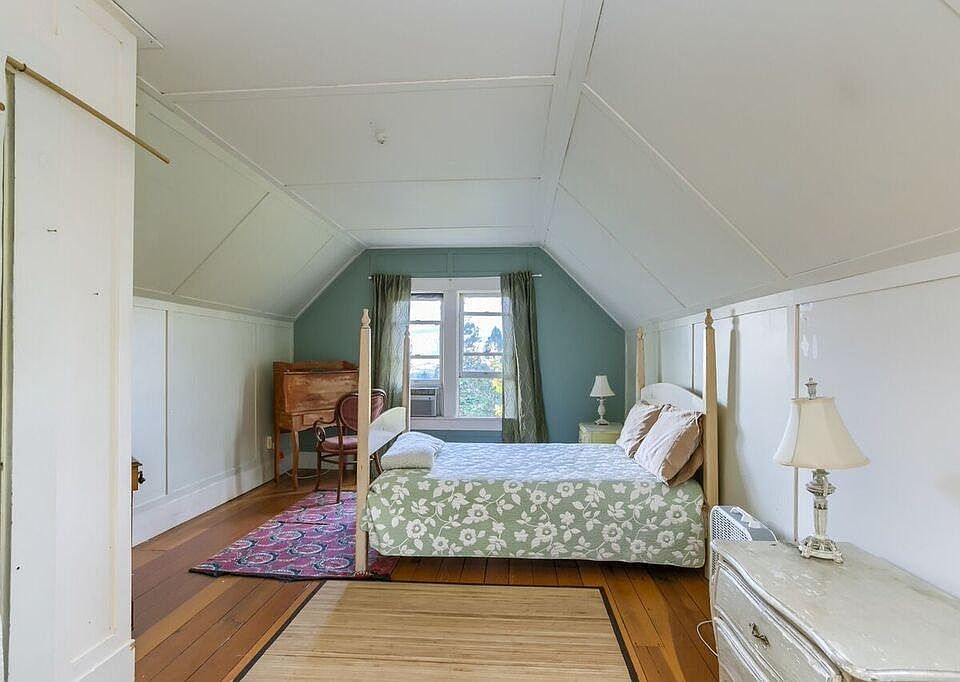 1st image of 660 Pracht St