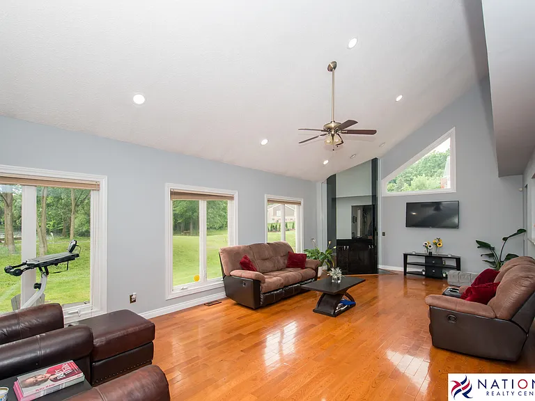 37709 Glengrove Dr — Photo 20