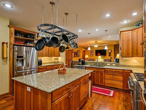 5th image of 16445 Bryson Rd