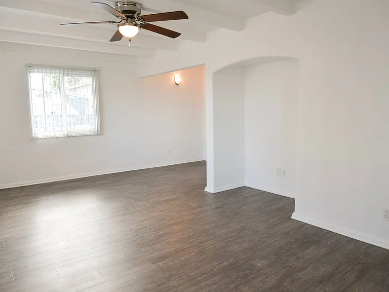 2601 S. El Camino Real — Photo 25