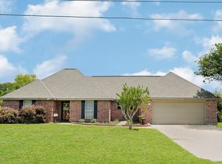 21219 Horse Shoe Dr, Manvel, TX 77578