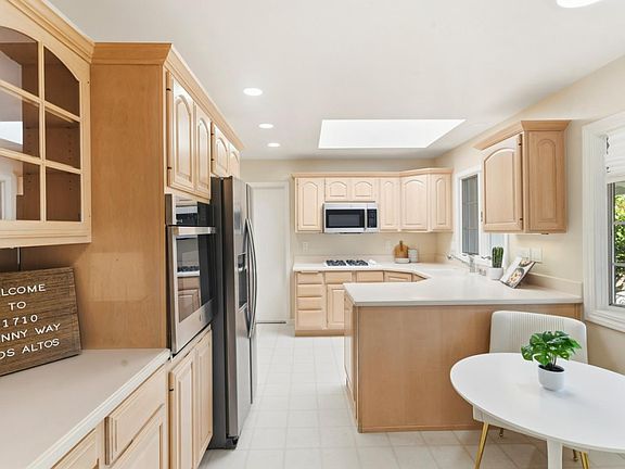 3rd image of 1710 Penny Way