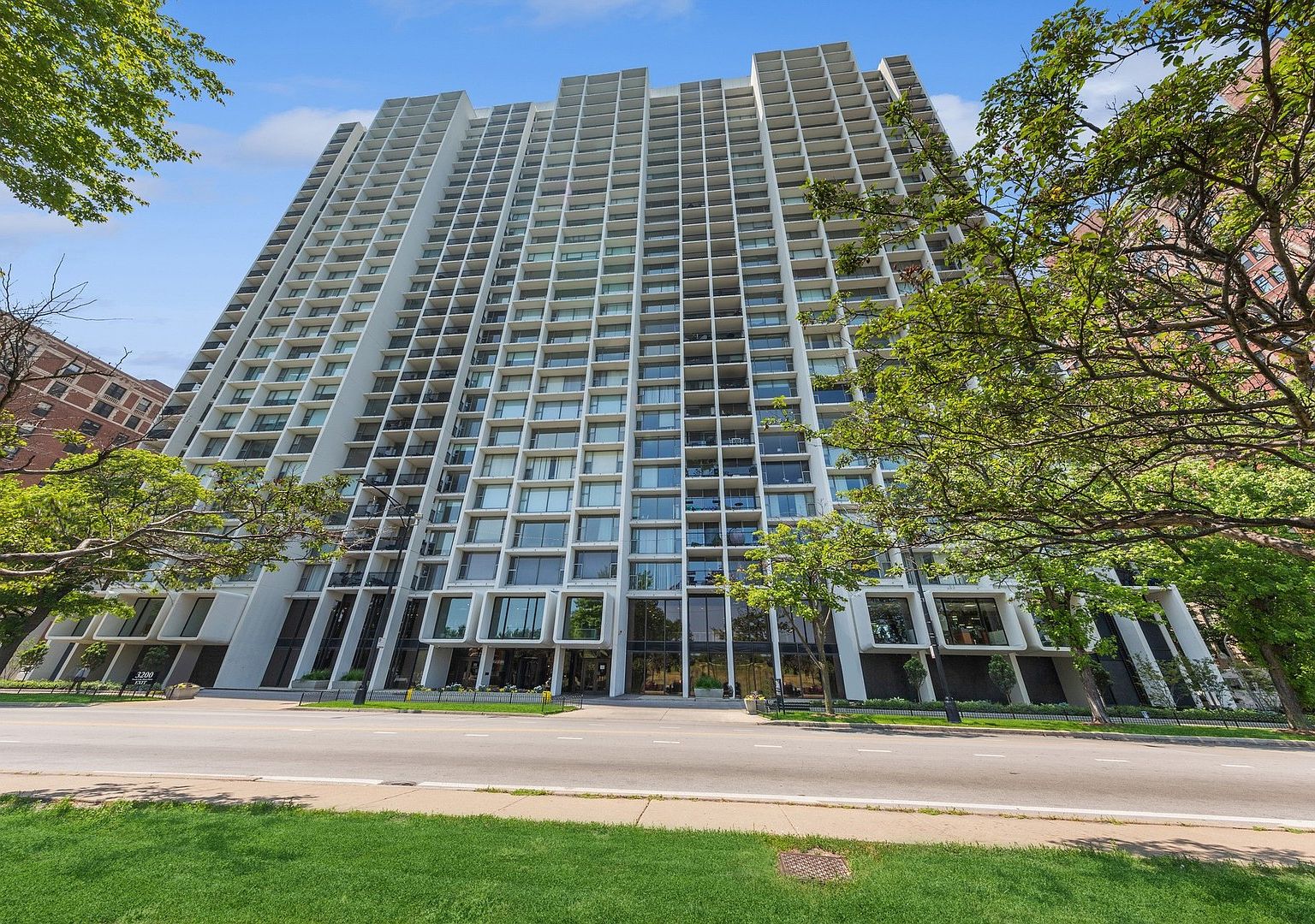 3200 N Lake Shore Dr APT 904, Chicago, IL 60657 Zillow
