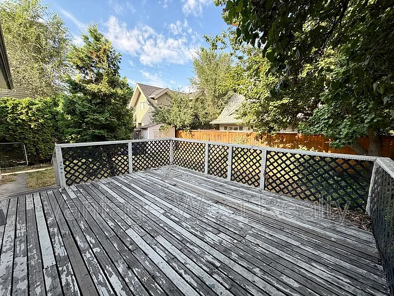1230B Ethel St — Photo 16