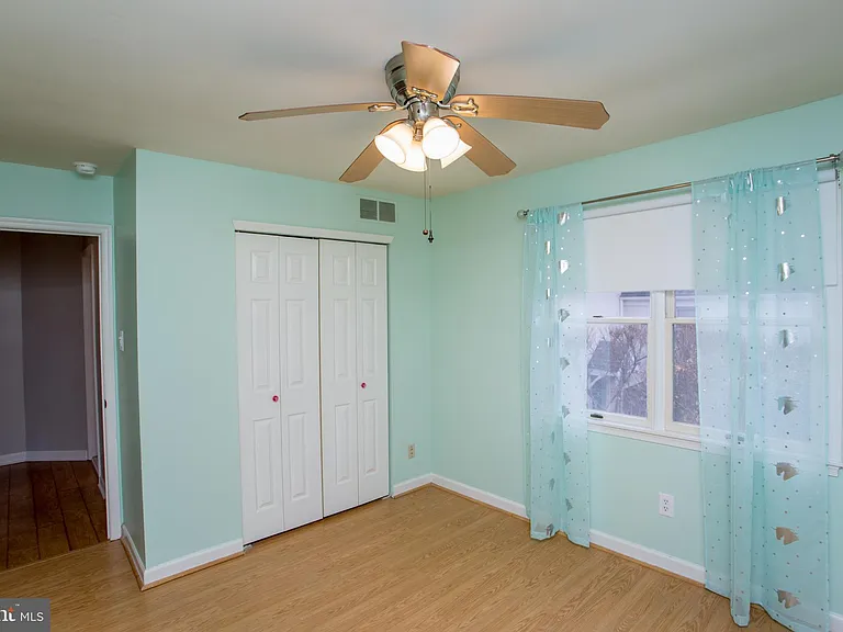 1529 Margaret Ct — Photo 50