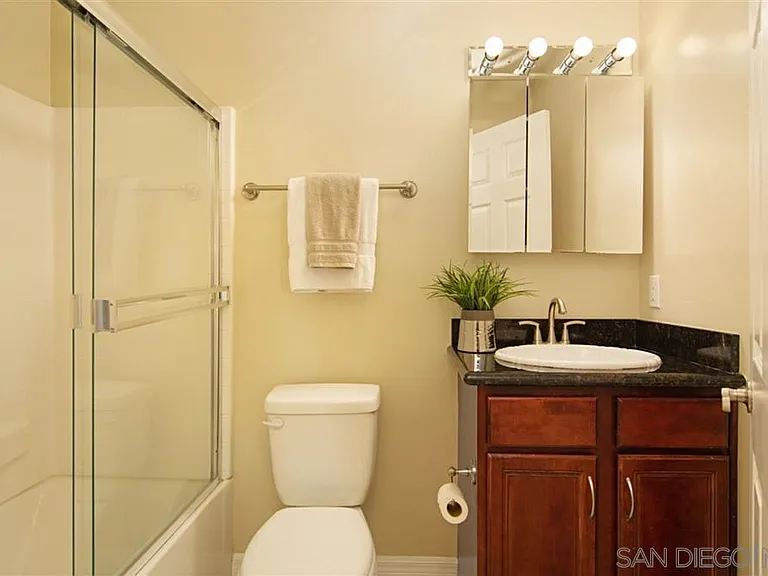 5404 Balboa Arms Dr #460 — Photo 10