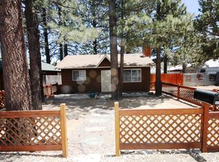 960 F Ln, Big Bear City, CA 92314