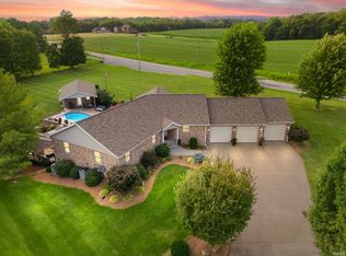575 N Weisheit Dr W, Jasper, IN 47546
