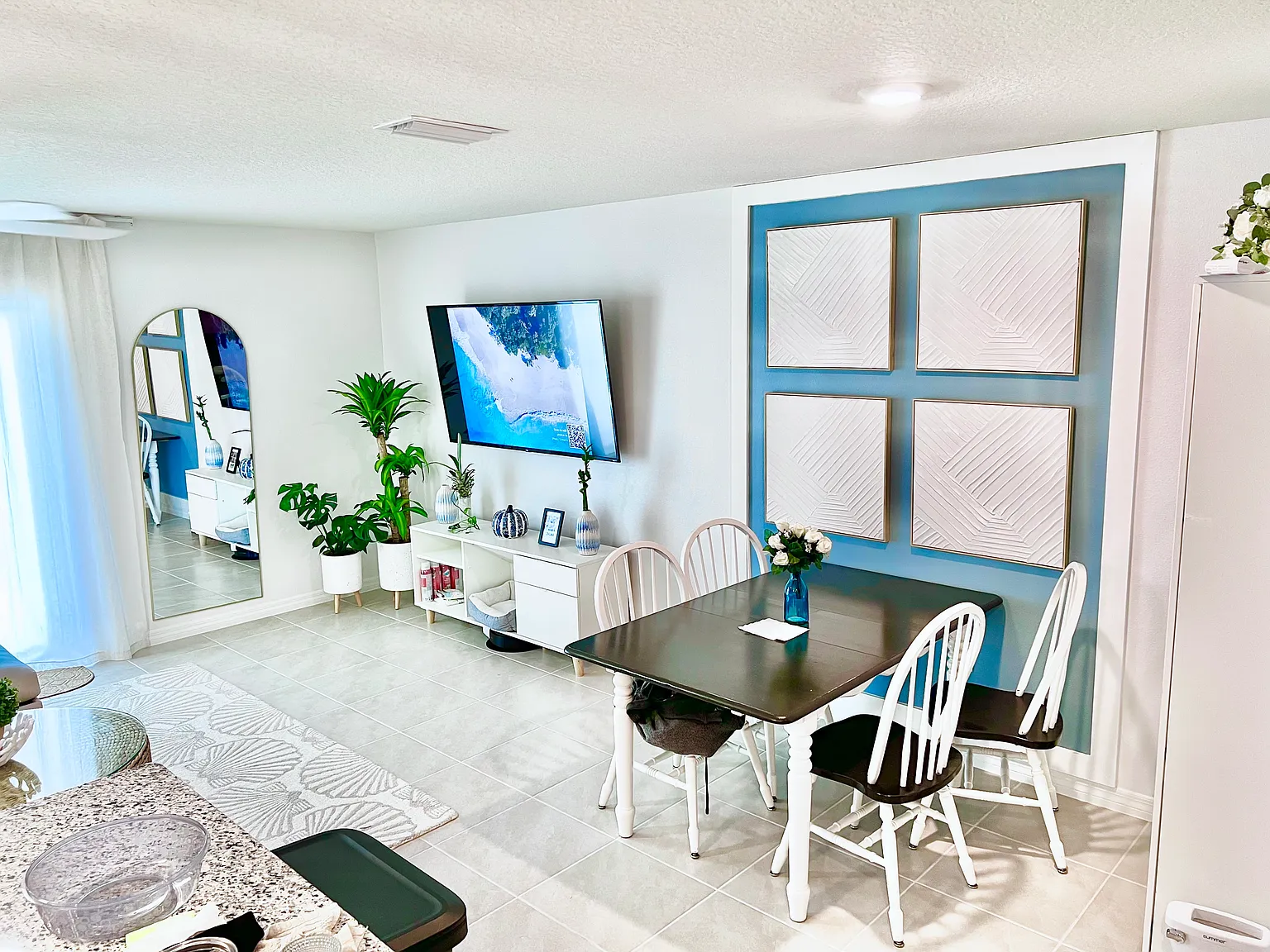 3 bed, 2.5 bath, 1465 sqft, $2,350 — Photo 3