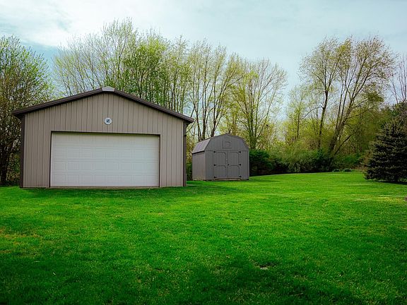 3rd image of 3395 N 600th Rd E