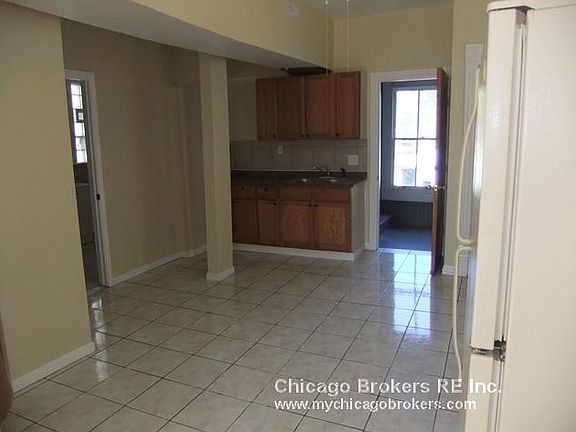 3rd image of 3716 W Diversey Ave #1