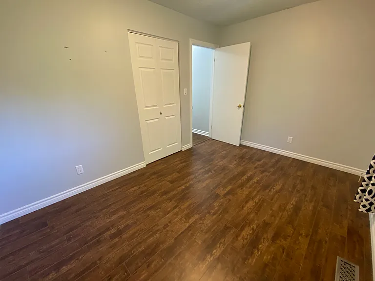 587 Bourne Pl #1 — Photo 12