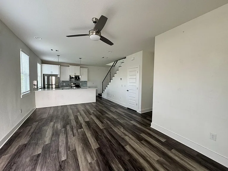 6410 Porter St #B — Photo 3