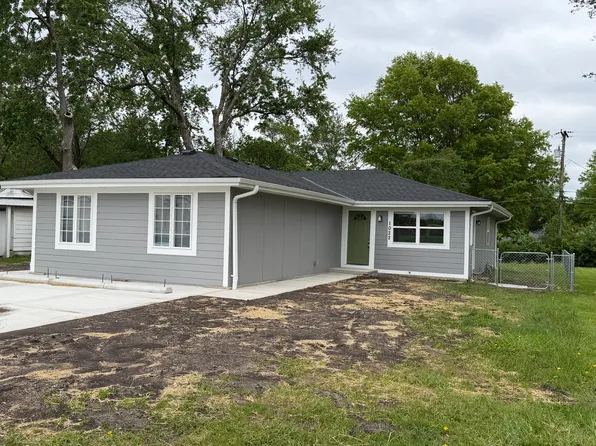 1020 S Pitt St, Olathe, KS 66061