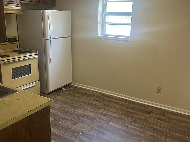 515 Laurel St #B — Photo 5