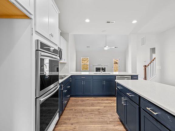 7th image of this home