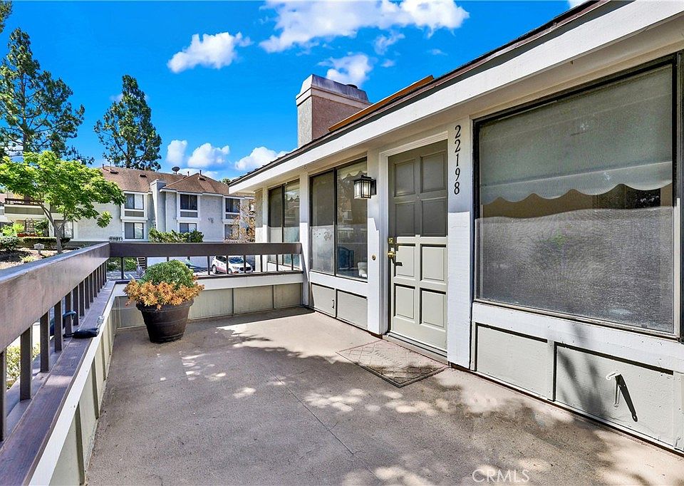 1st image of 22198 Cedar Pointe