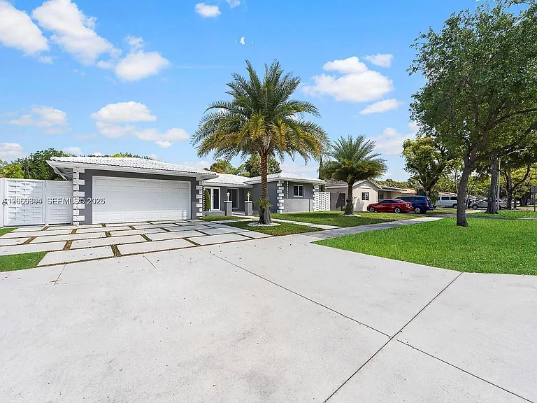 6951 Miami Lakeway S — Photo 48