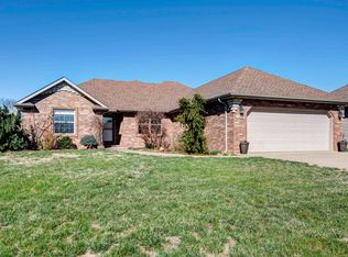 3097 N Dickerson Ave, Springfield, MO 65803