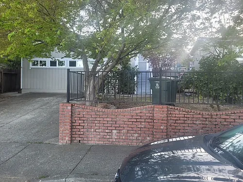 519 N Jefferson St Photo 1