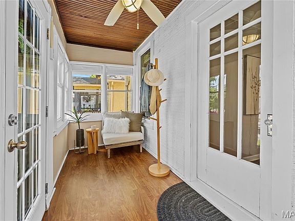 3rd image of 3712 Cambridge Ave