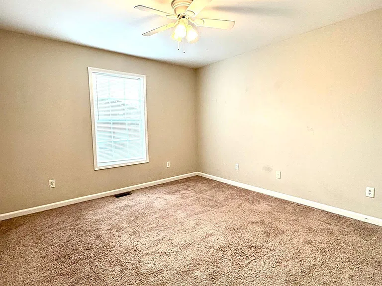 586 Hampton Way #1 — Photo 10