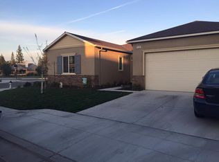 3830 N Carriage Ave, Fresno, CA