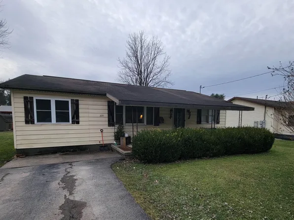 209 Pennsylvania Ave, Parsons, WV 26287