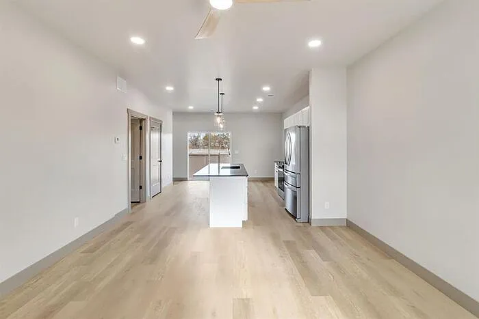 599 Teatro Ct — Photo 3
