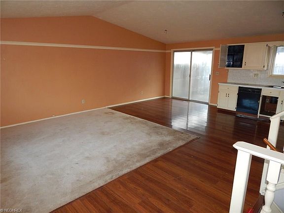 4th image of 4003 Temple Ave