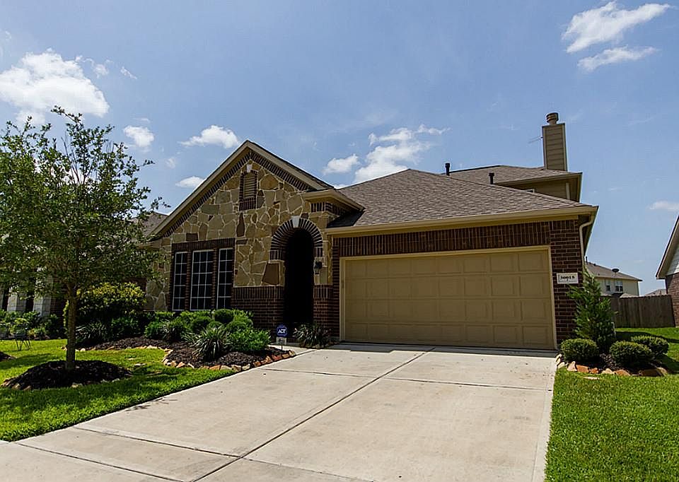 1st image of 30015 Cloud Brook Ln