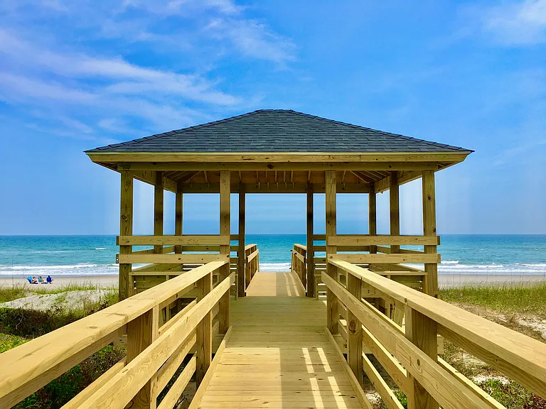 2401 W Fort Macon Rd #1 — Photo 1