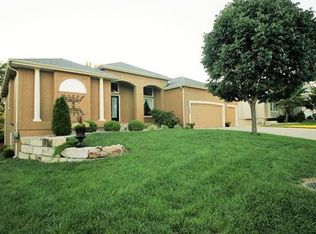 720 NE Twin Brook Dr, Lees Summit, MO 64086