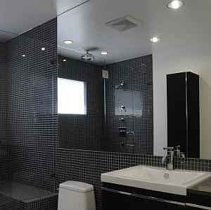 shower & bathroom 