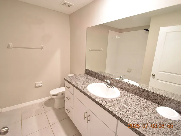3507 N Maryland Ave — Photo 48