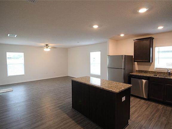 5th image of 420 Kensington View Dr