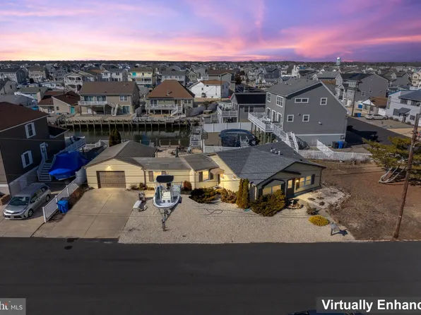 7 Jack Ln, Manahawkin, NJ 08050