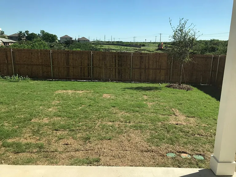 203 Bradford Dr — Photo 43